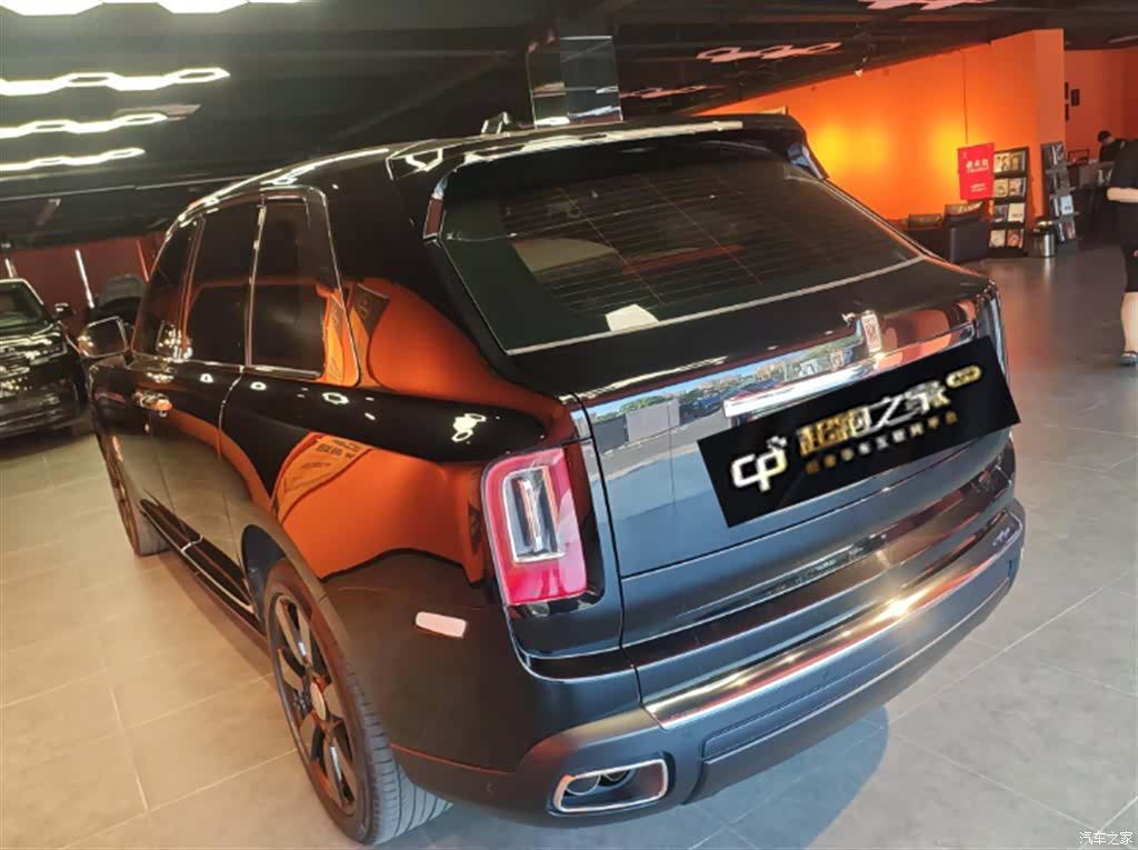 Rolls-Royce Cullinan, 2021 7