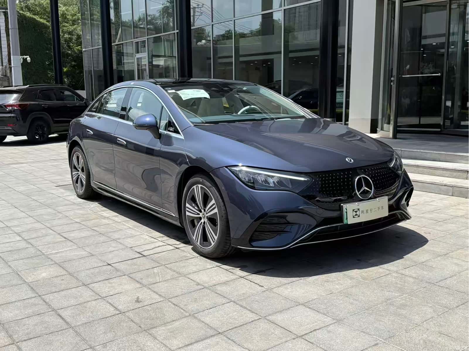 Mercedes-Benz EQE, 2025 14