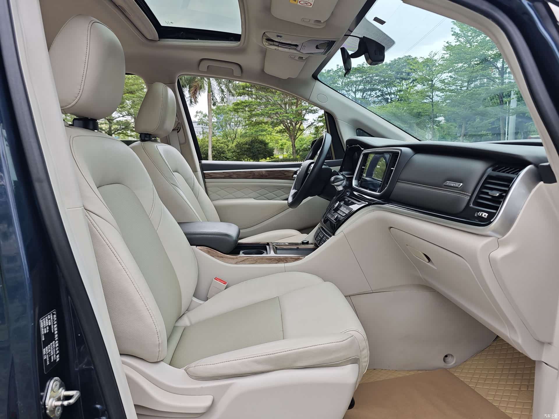 Trumpchi M8, 2018 13