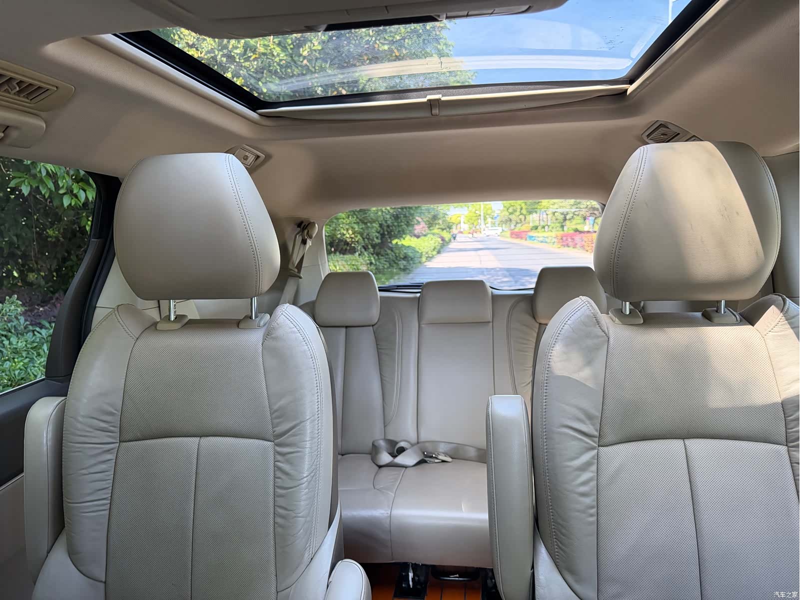 Buick GL8, 2013 18