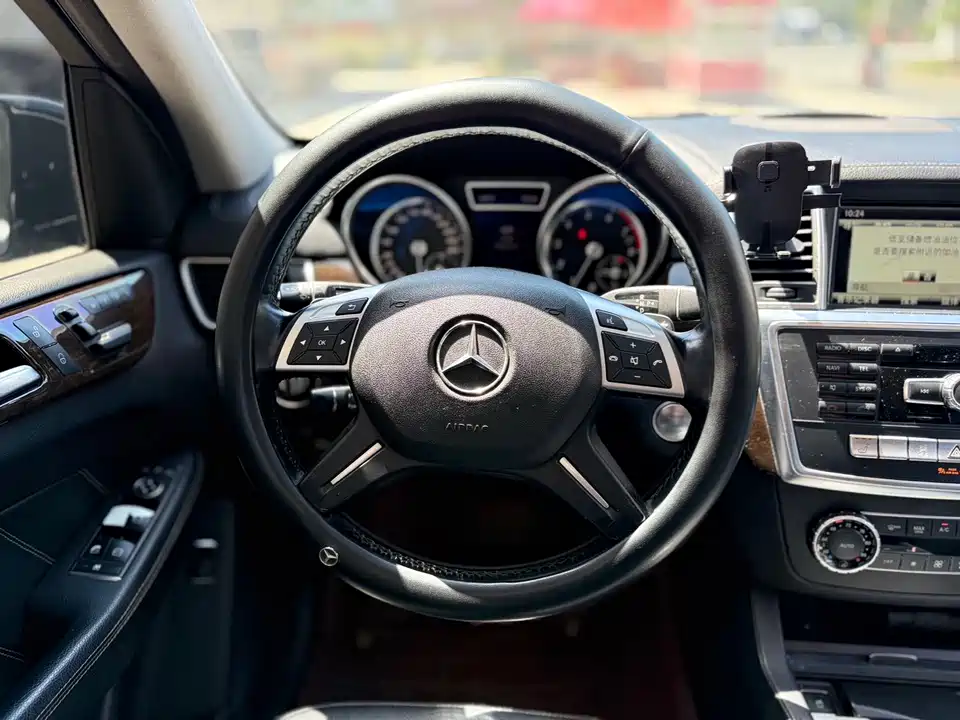Mercedes-Benz GL grade