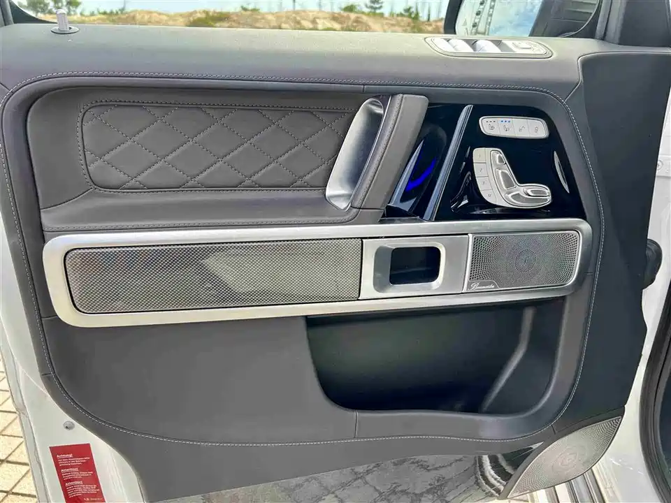 Mercedes-Benz G-class