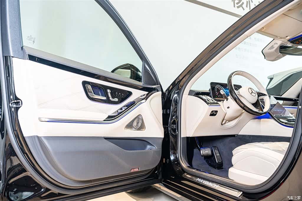 Maybach S-Class, 2025 7