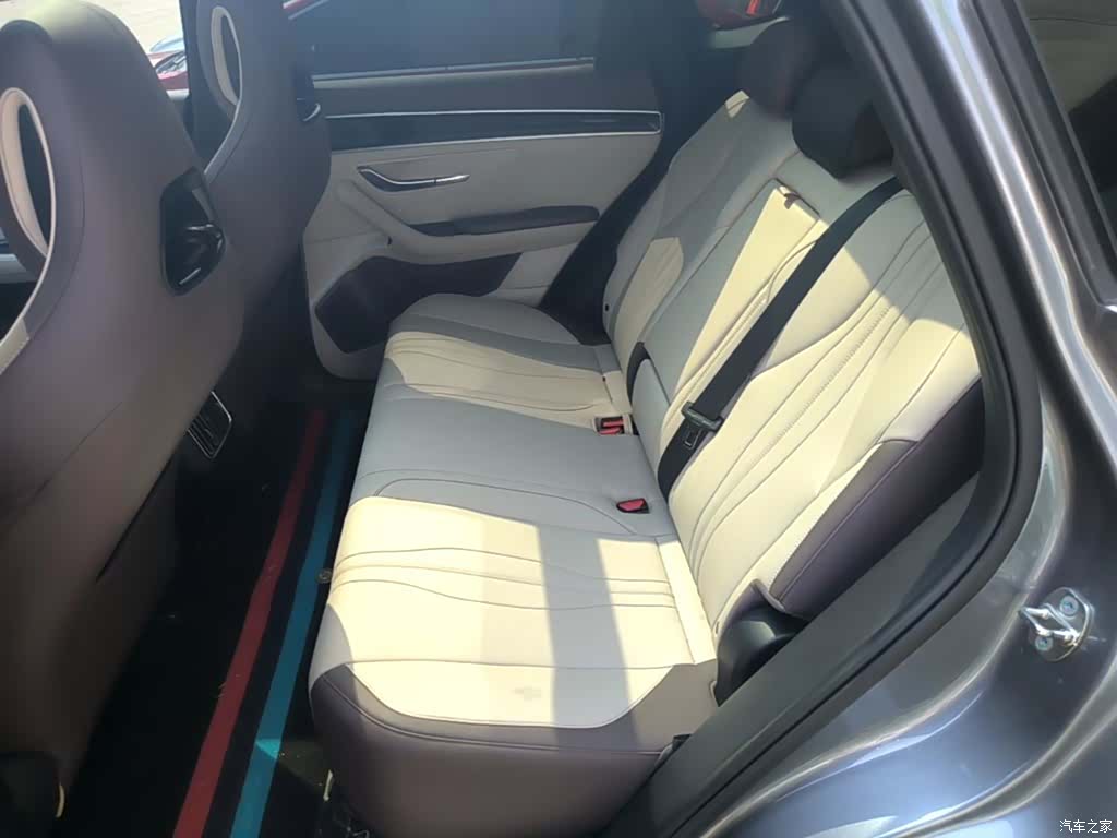 BYD Song, 2025 13
