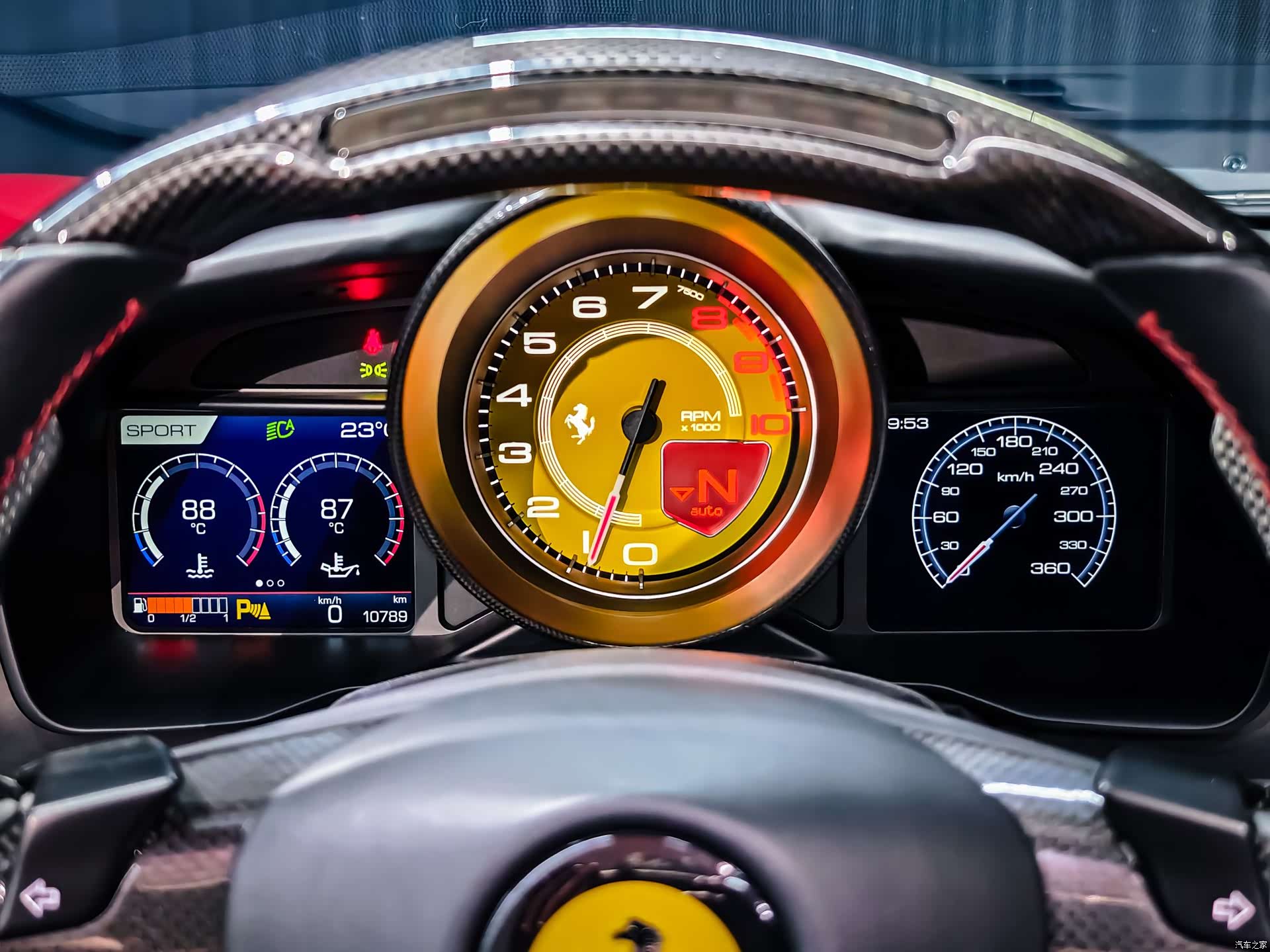 Ferrari F8, 2023 20