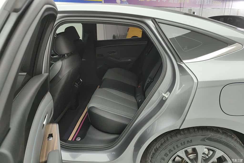 BYD Qin, 2025 11