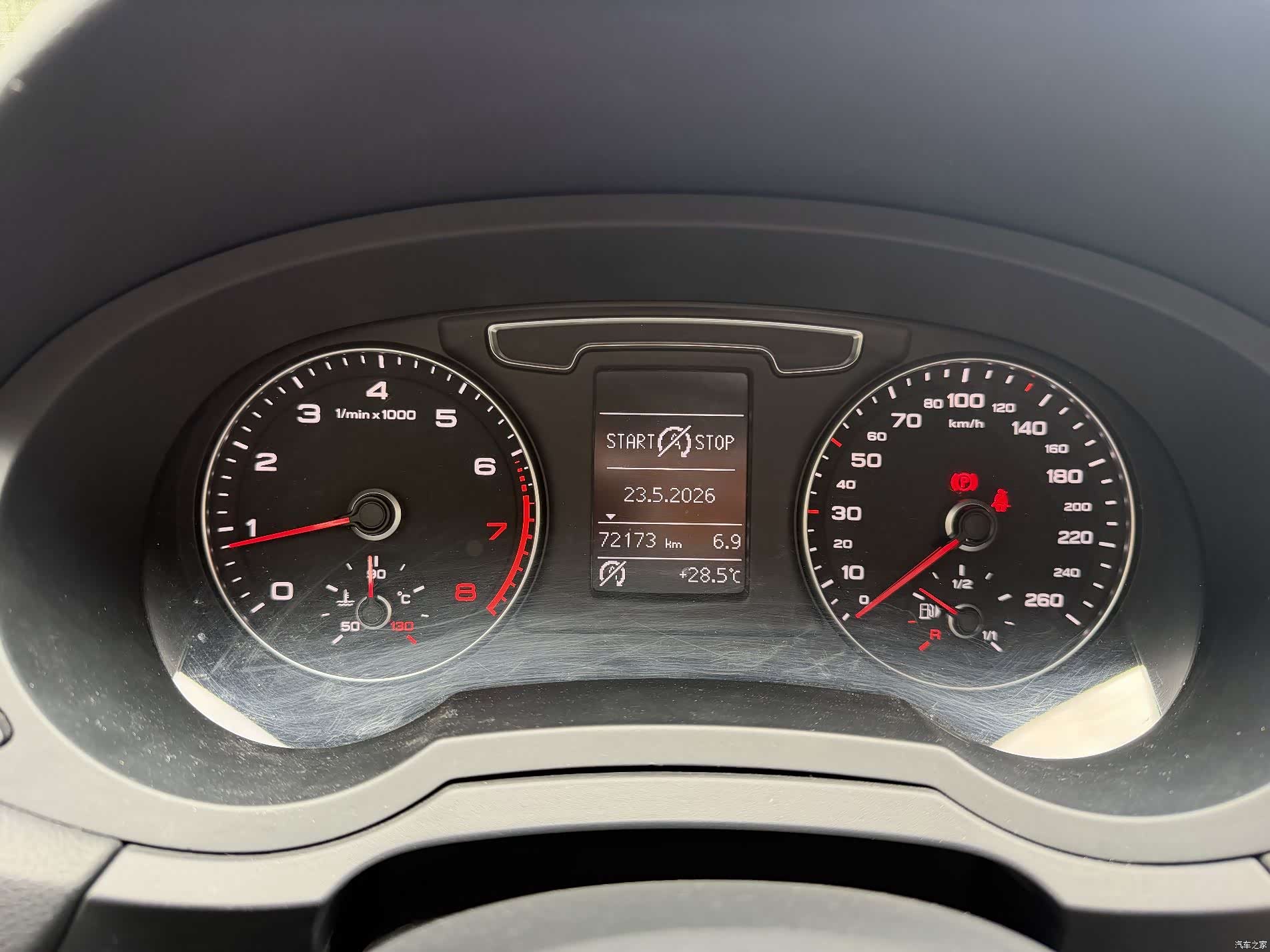 Audi Q3, 2017 13
