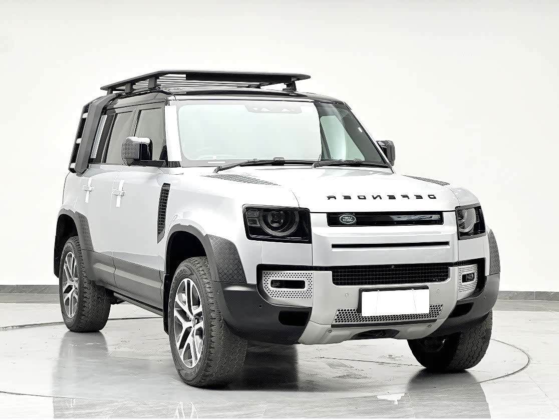 Land Rover Defender, 2021 3