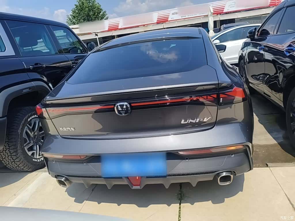 Changan UNI-V, 2022 6