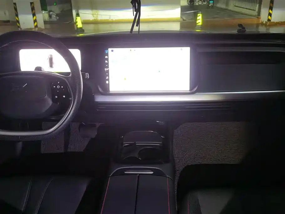XPENG P7