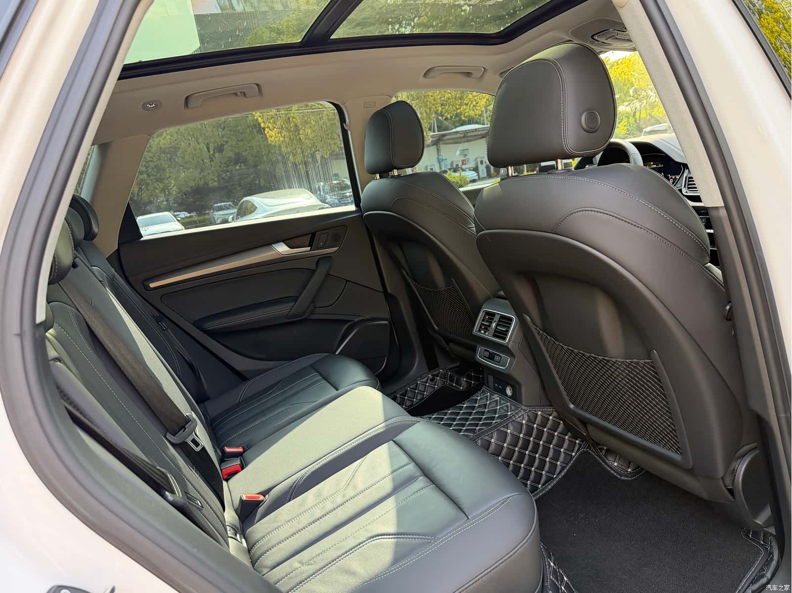 Audi Q5L, 2022 15