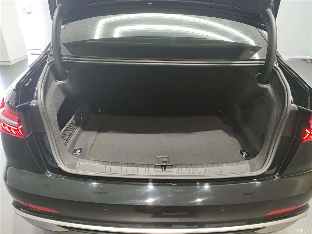 Audi A6L, 2024 9