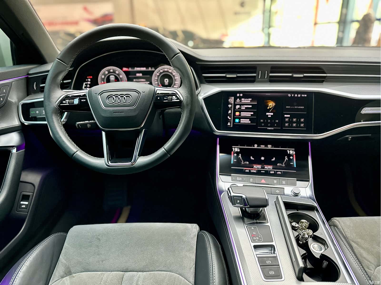 Audi A6L, 2022 4