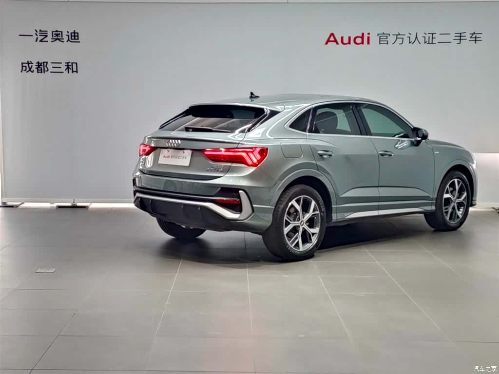Audi Q3, 2021 4