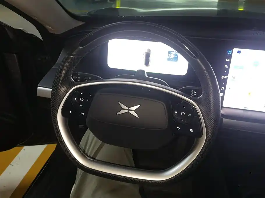 XPENG P7