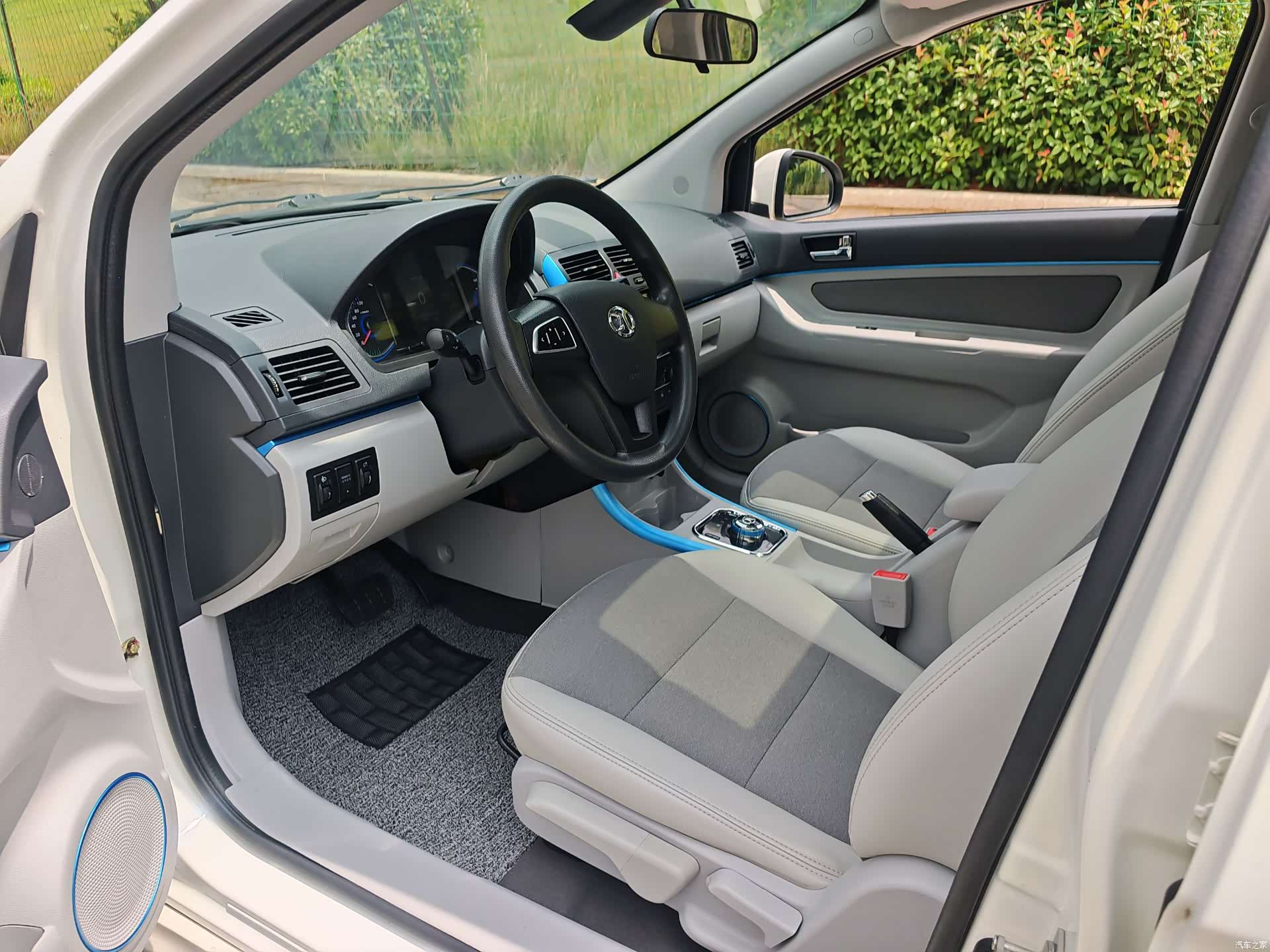 BAIC EV160, 2015 9