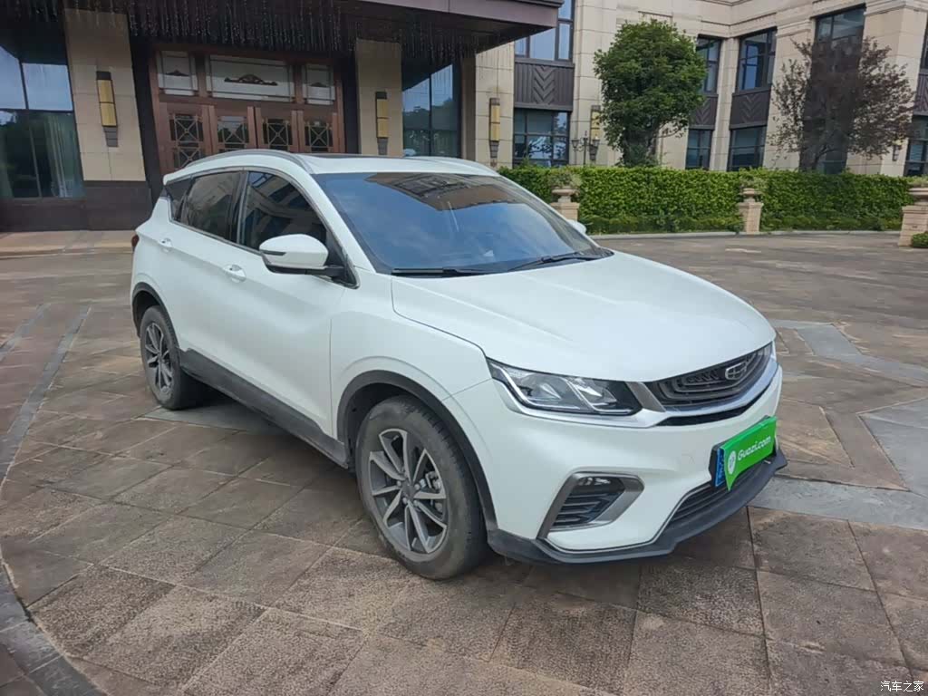 Geely Coolray, 2021 4