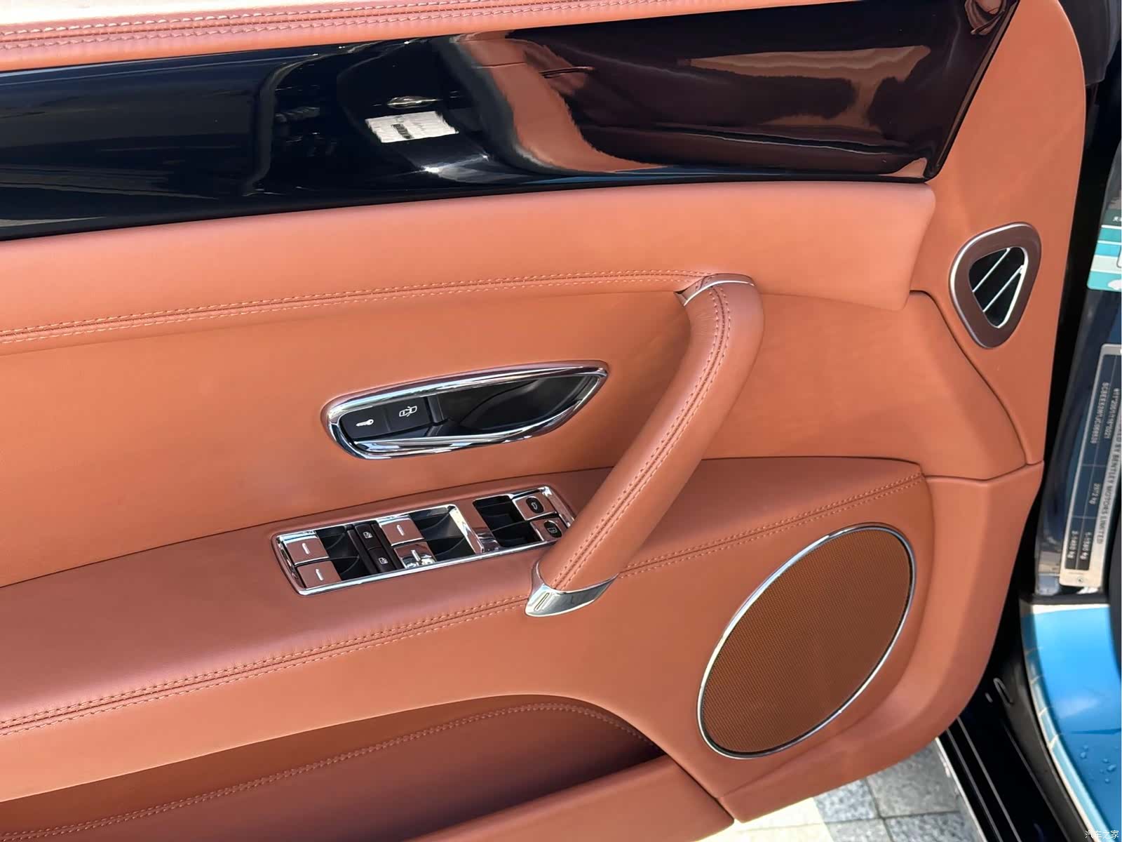 Bentley Flying Spur, 2019 4
