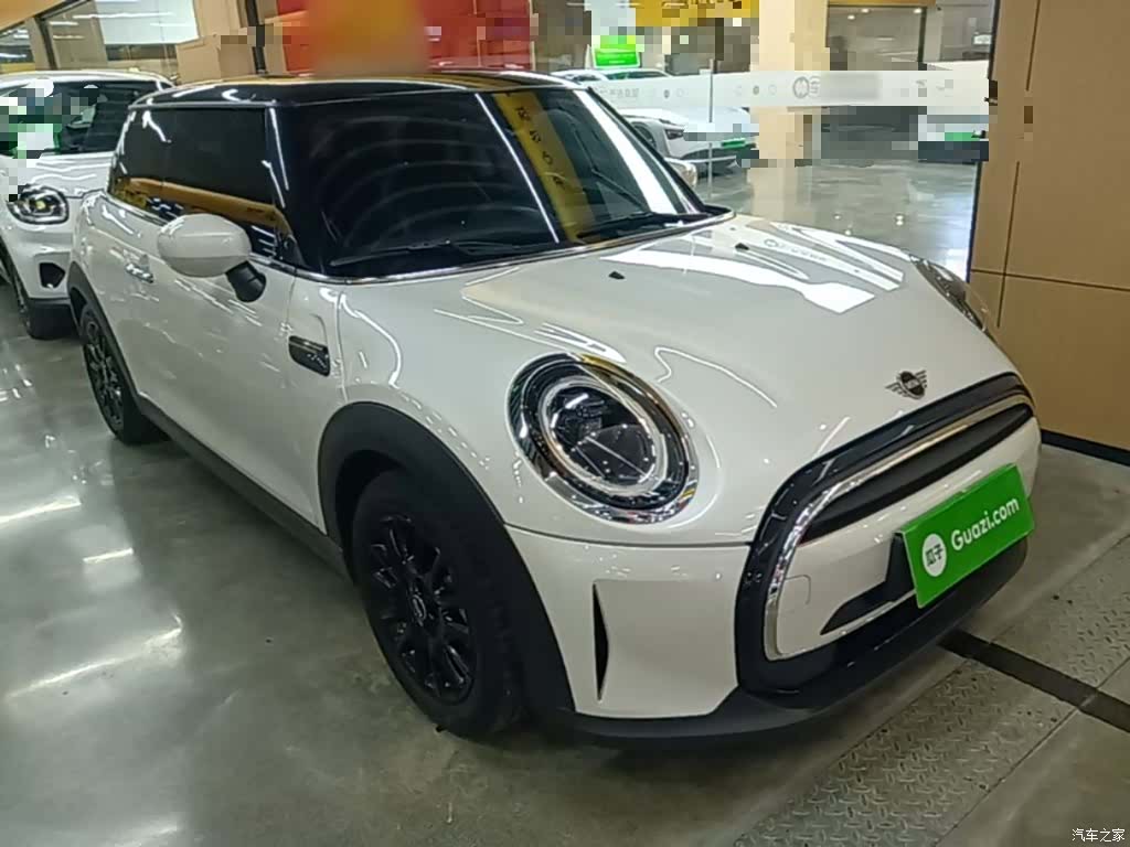 Mini ONE, 2024 4