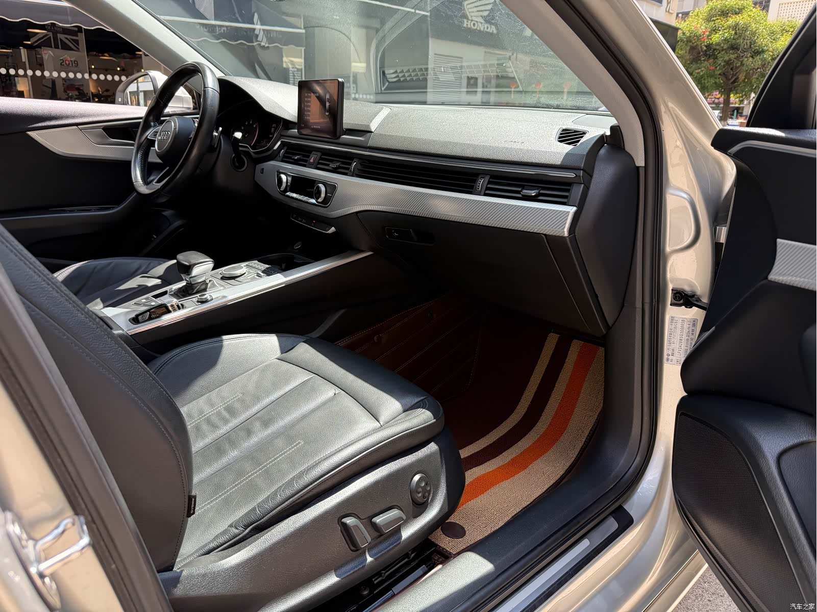 Audi A4L, 2016 21