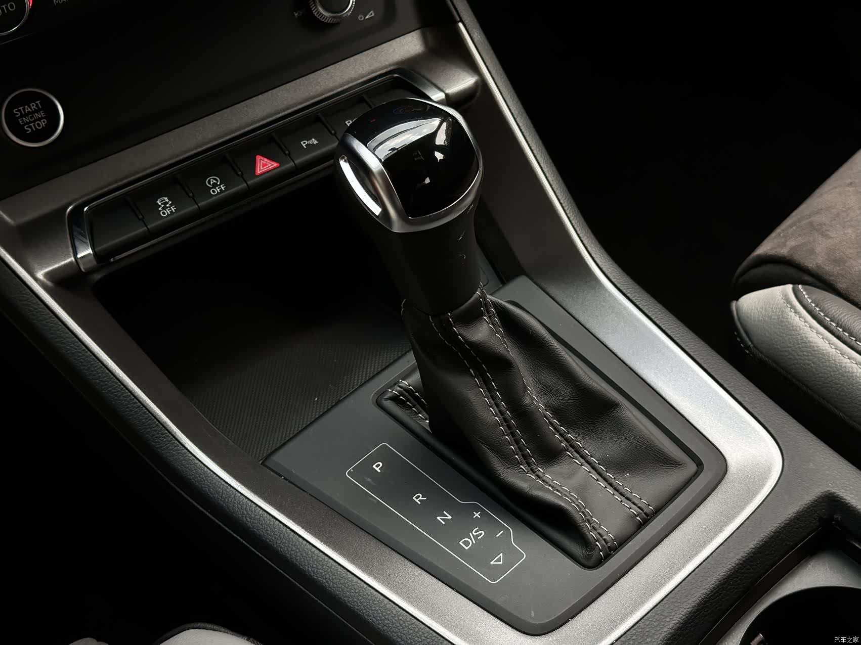 Audi Q3, 2022 8