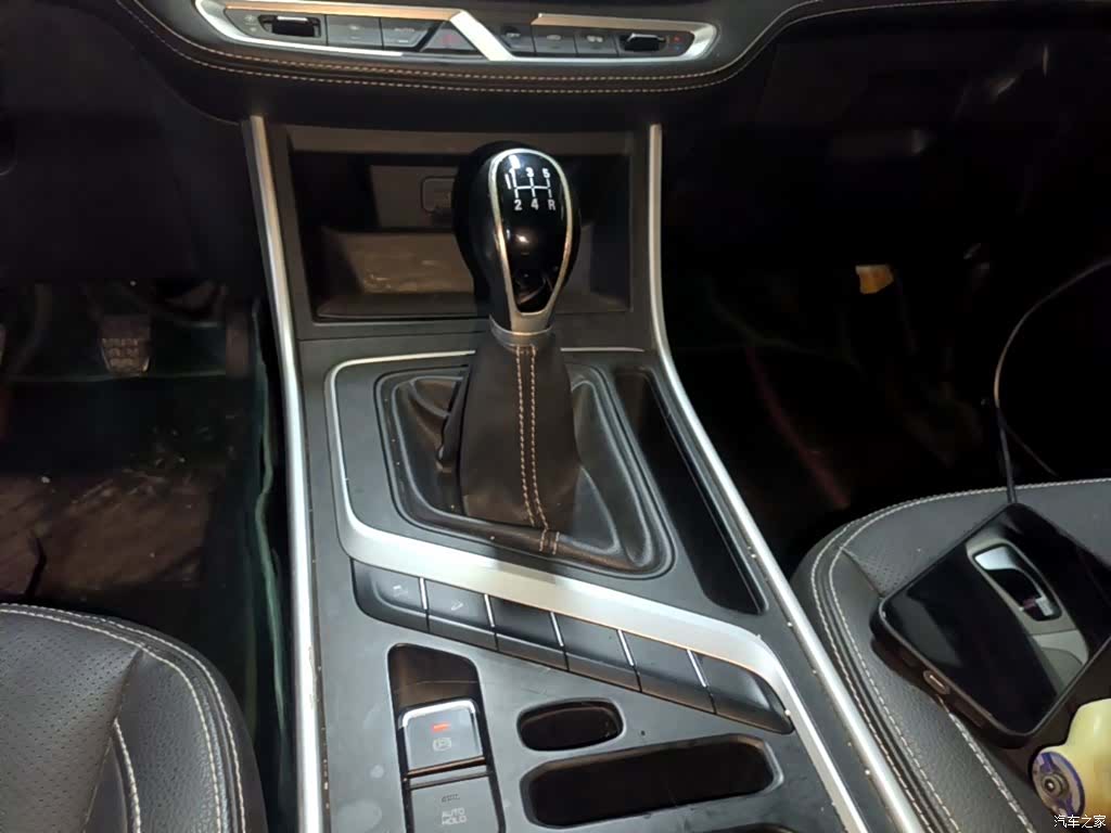 Geely X6, 2018 14