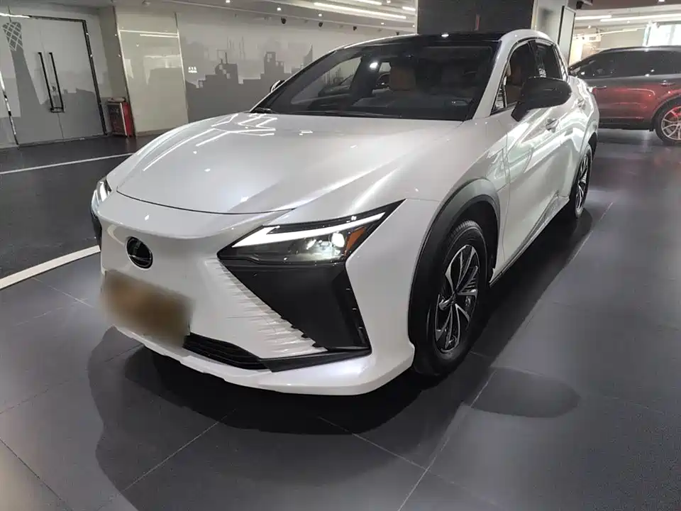 Lexus RZ