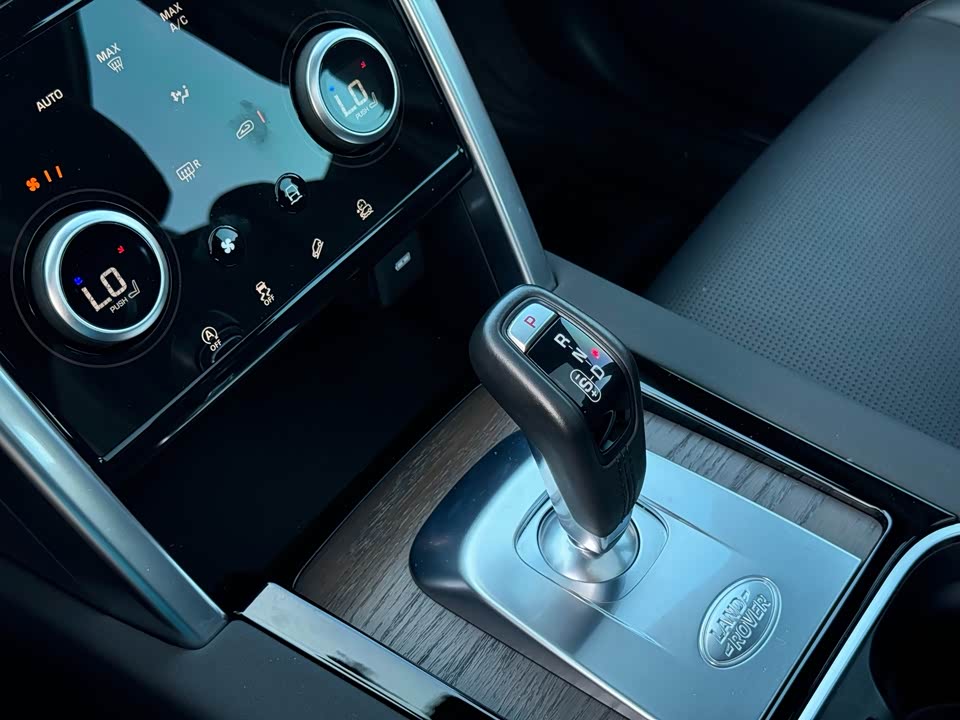 Land Rover Discover sports