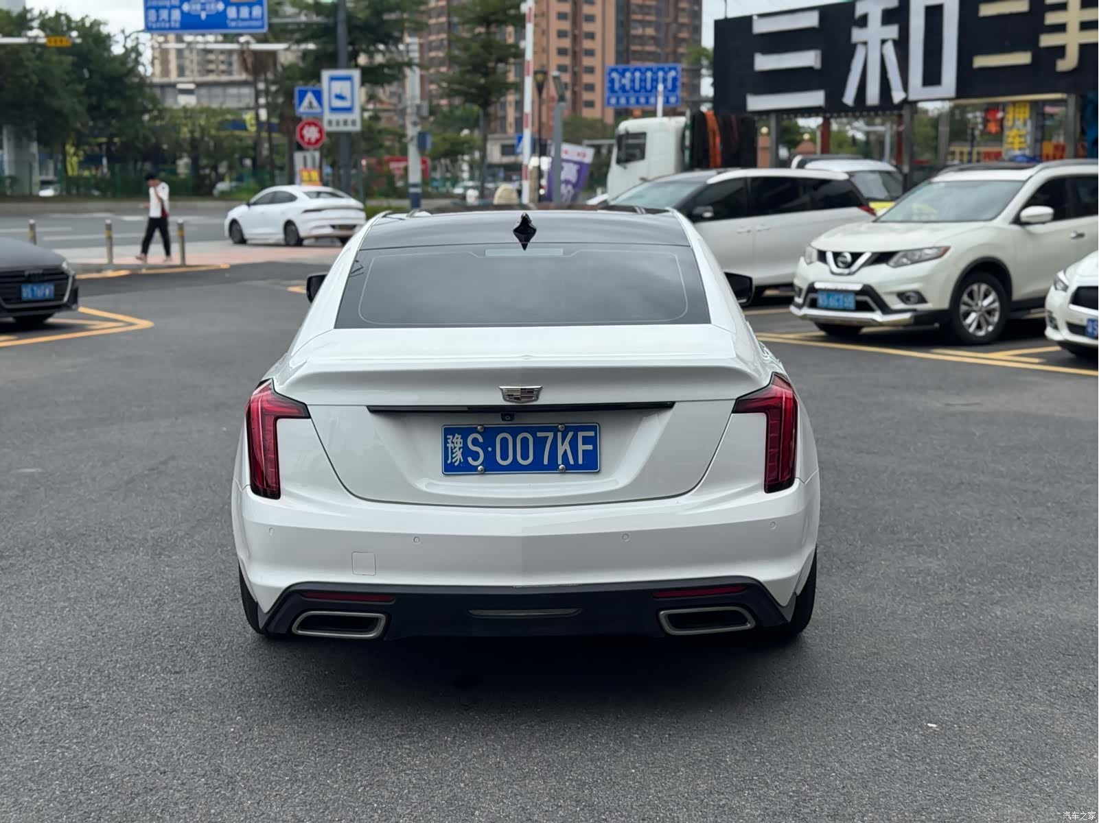 Cadillac CT5, 2022 все фото