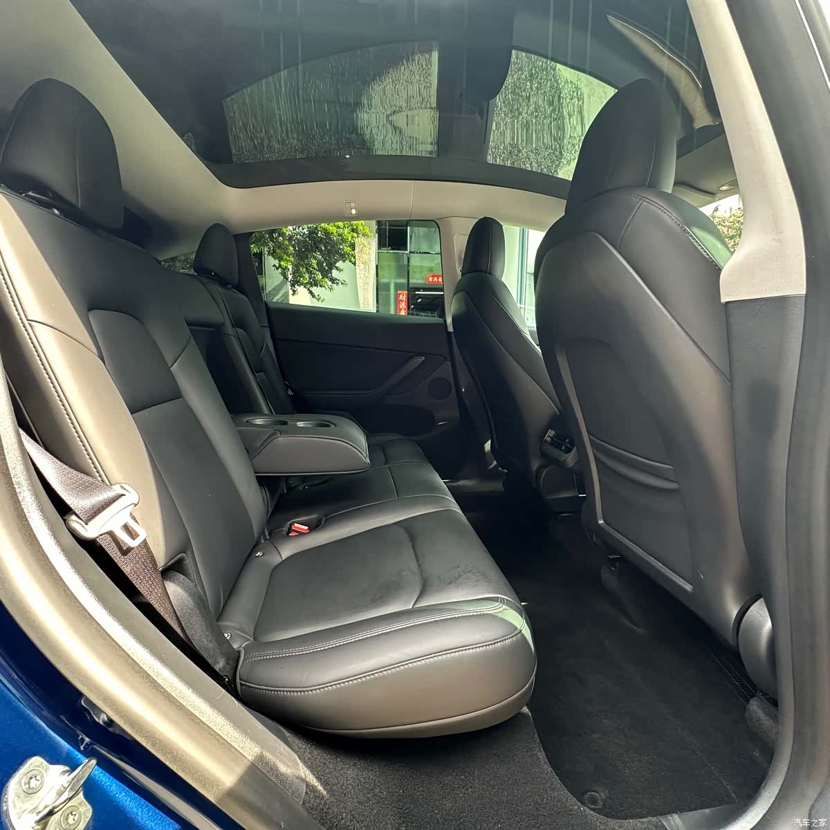 Tesla Model Y, 2021 19