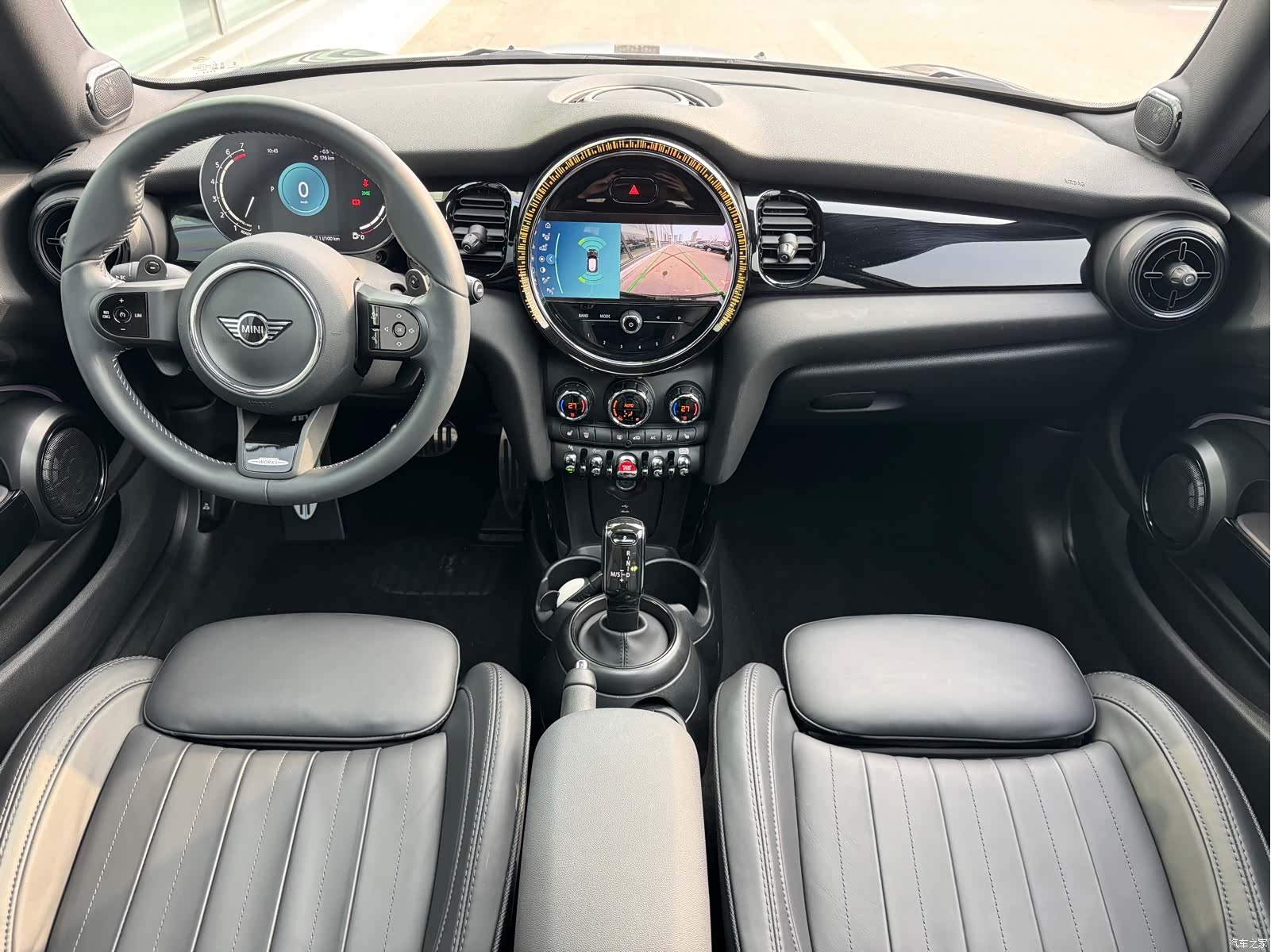 Mini Cooper, 2024 11