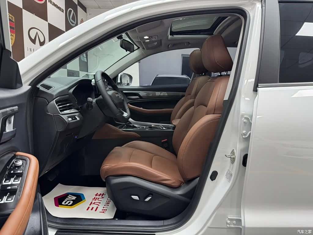 Geely X6, 2022 7