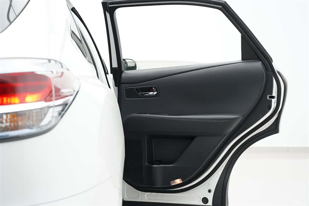 Lexus RX, 2014 16