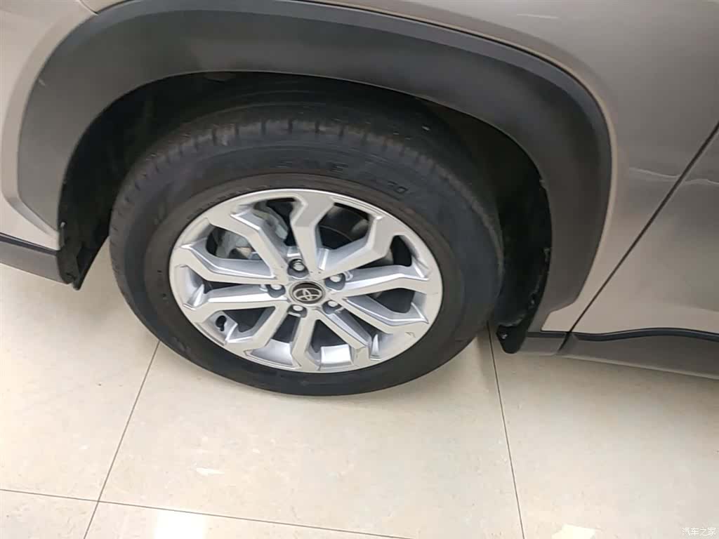 Toyota Frontlander, 2024 23