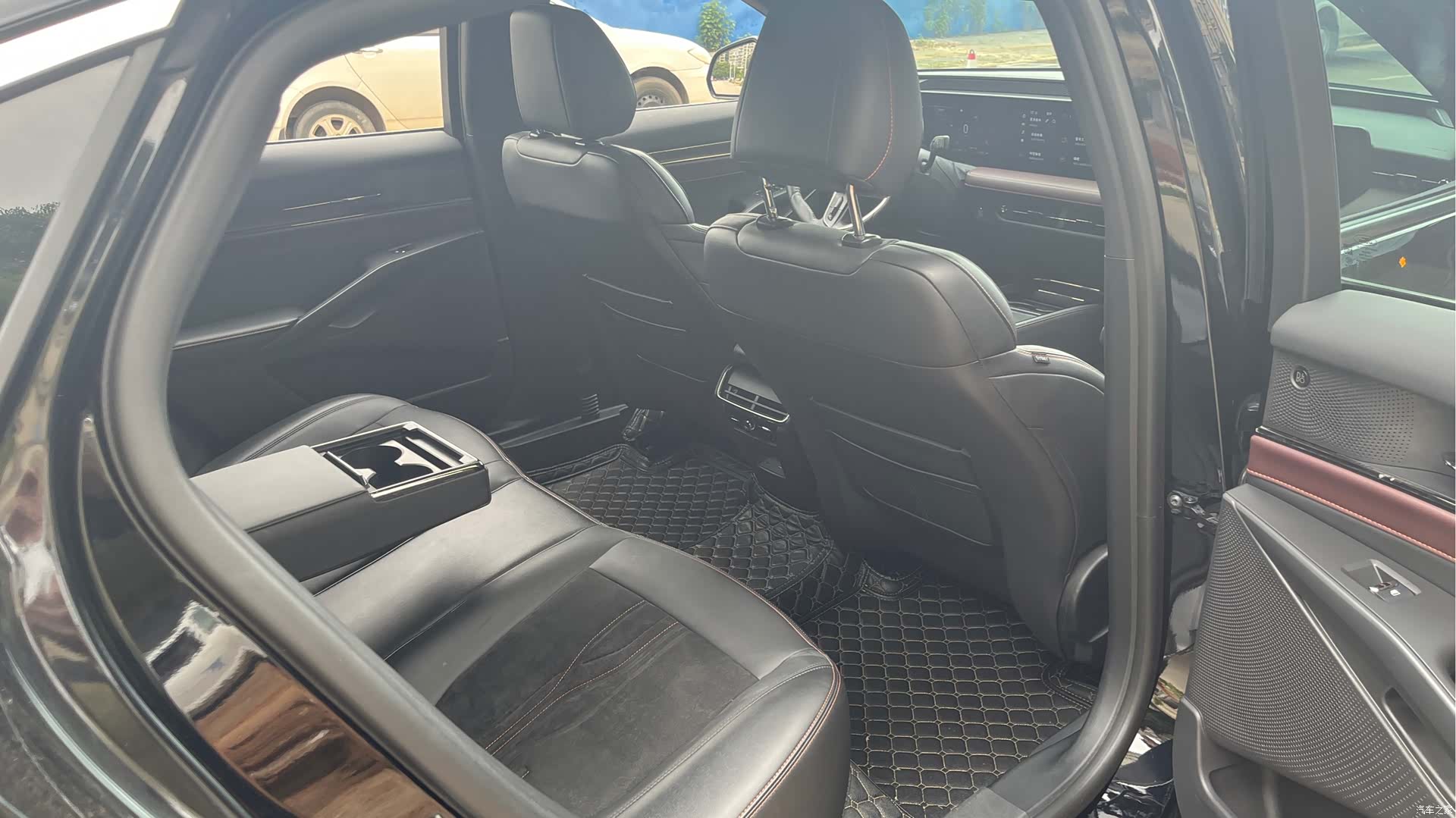 Ford Mondeo, 2022 12