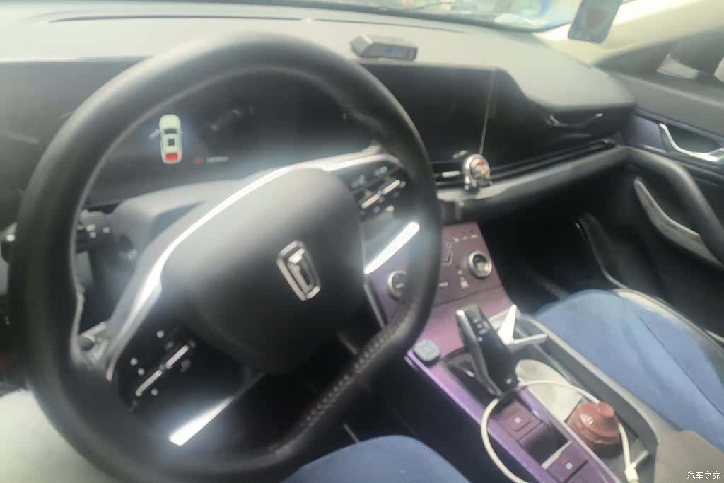 Bestune B70, 2021 12