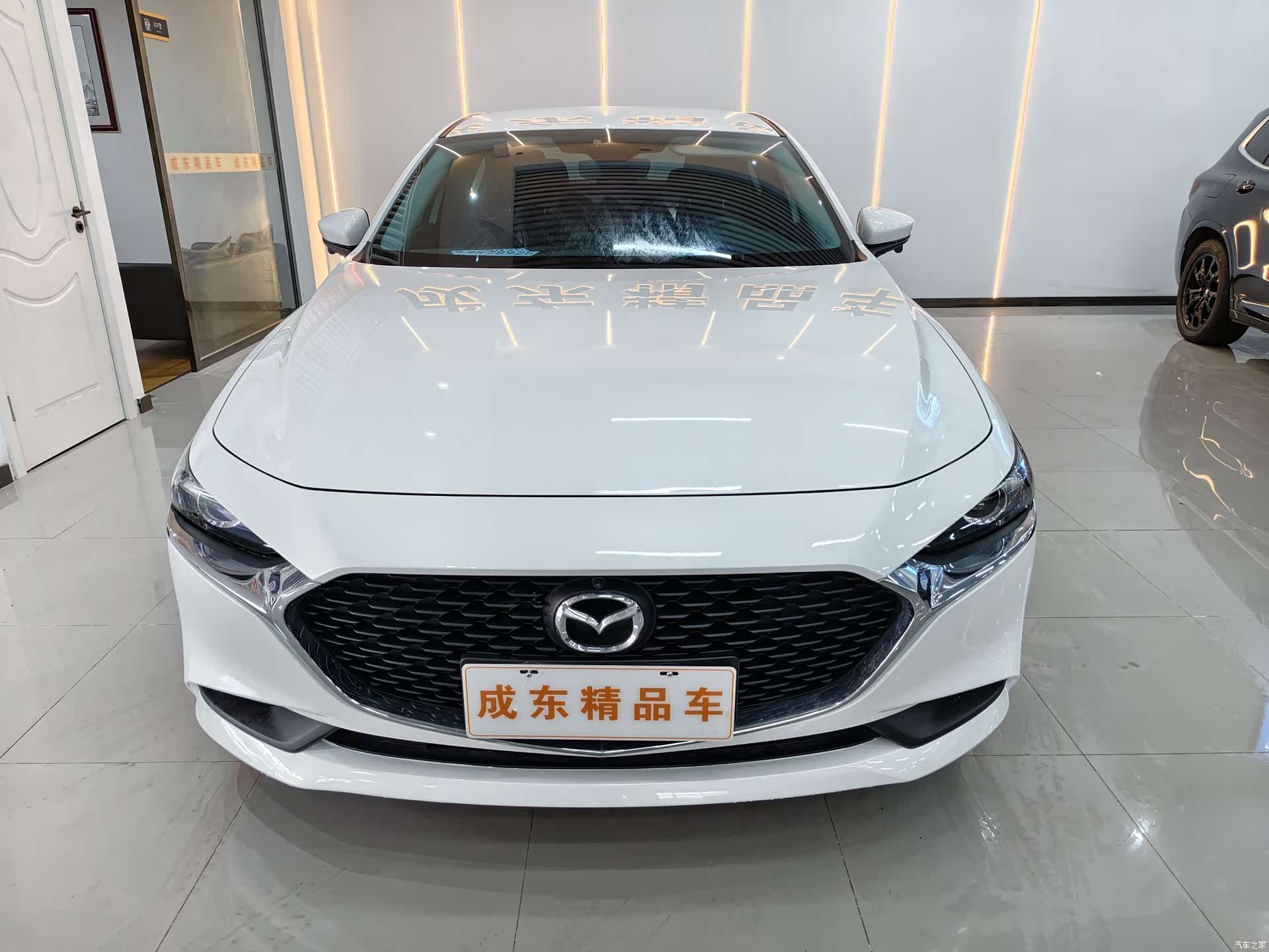 Mazda Mazda3, 2023 2