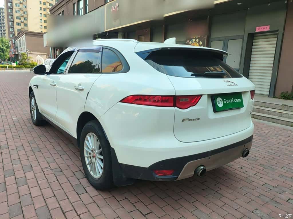 Jaguar F-PACE, 2018 все фото