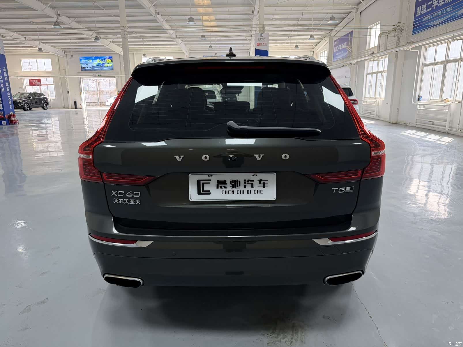 Volvo XC60, 2019 все фото