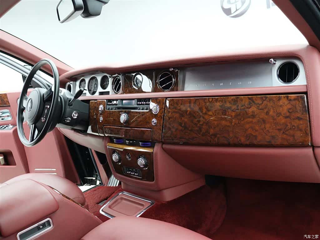 Rolls-Royce Phantom, 2013 12
