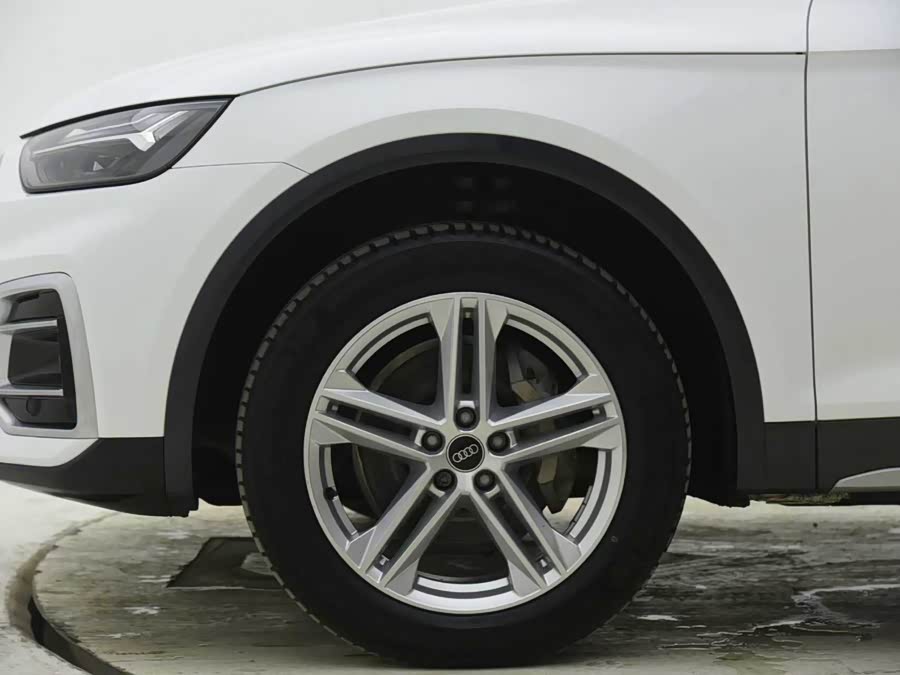 Audi Q5L 2023, фото 5