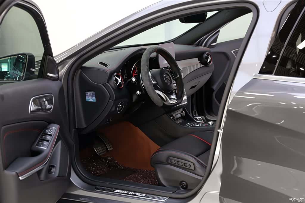 Mercedes-Benz GLA, 2019 все фото