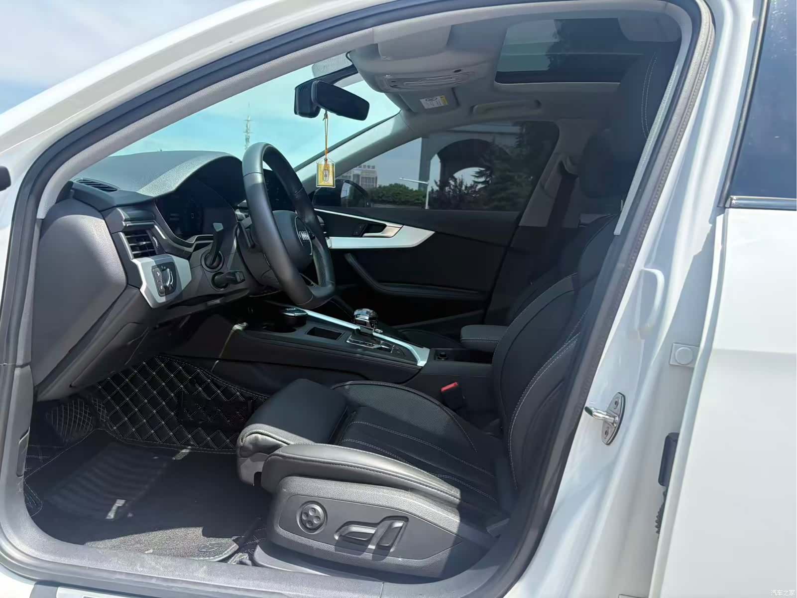 Audi A4L, 2022 4