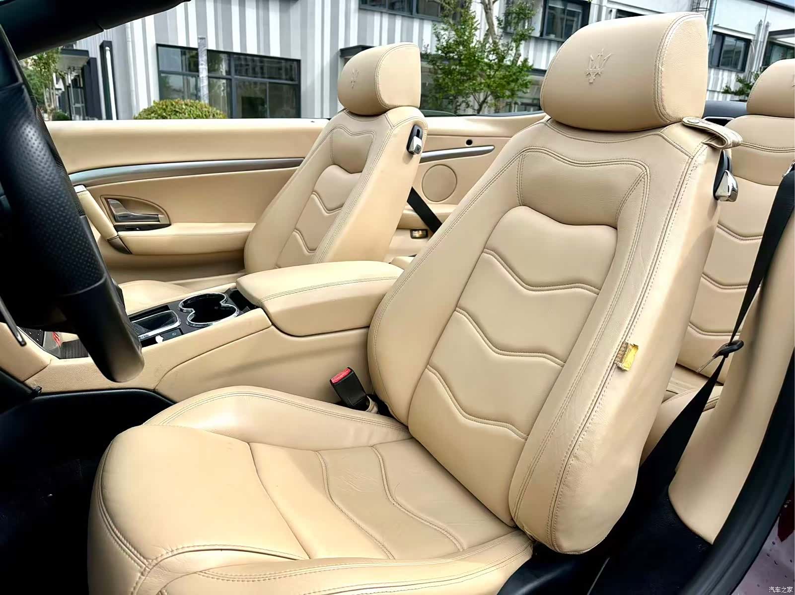 Maserati GranCabrio, 2014 все фото