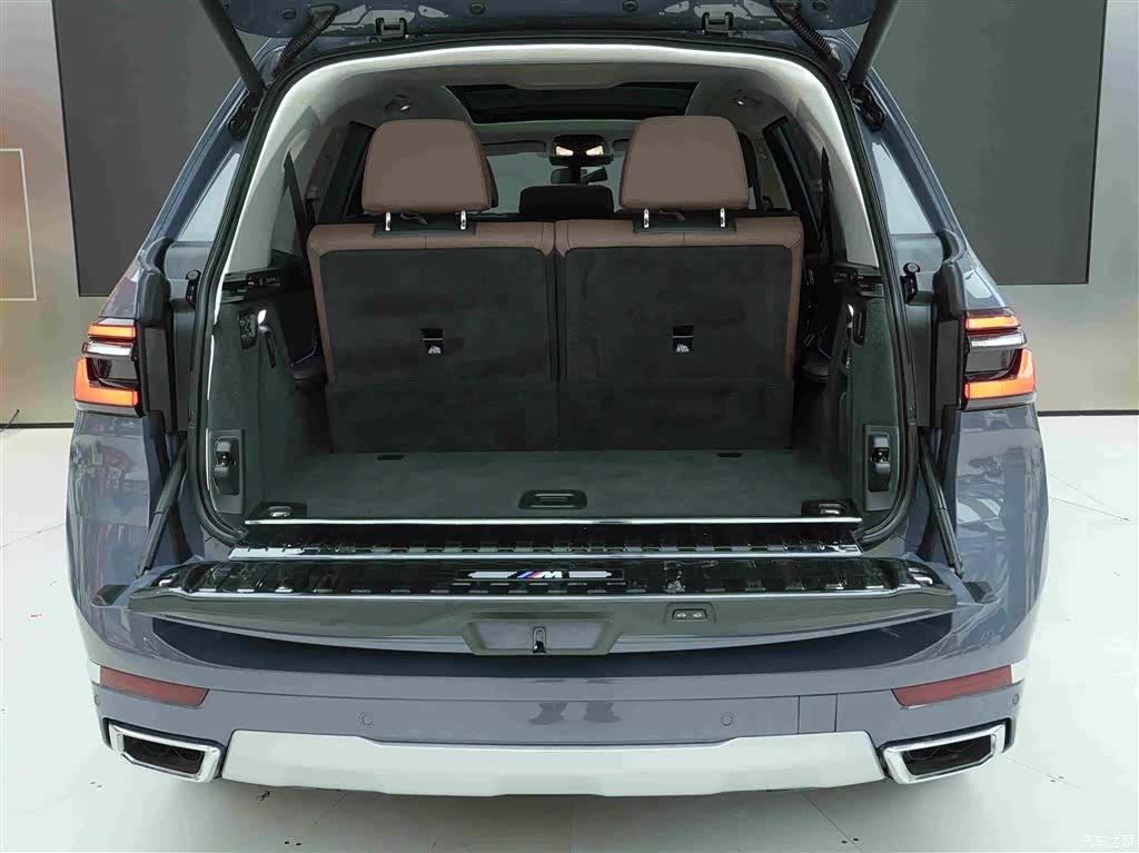 BMW X7, 2023 23