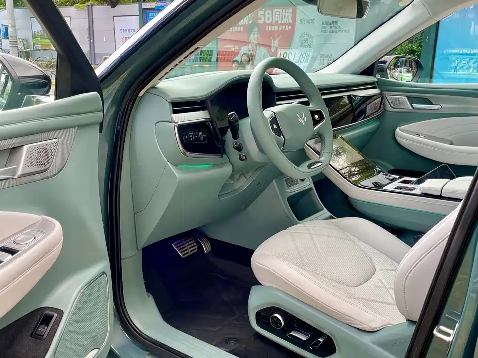 ARCFOX Polar Fox Alpha T