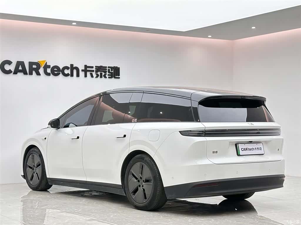 Li Auto i8, 2026 3