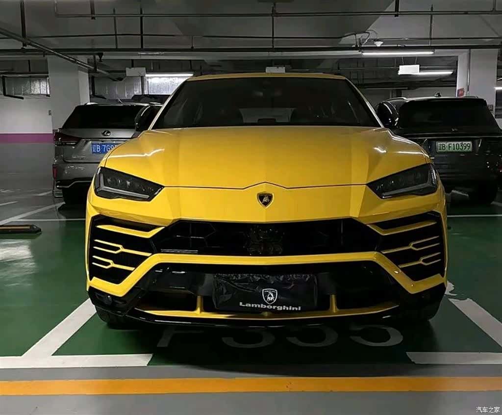Lamborghini Urus, 2019 3