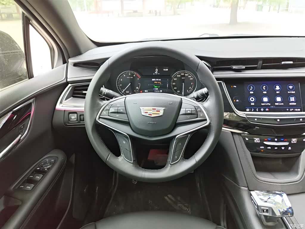 Cadillac XT5, 2021 11