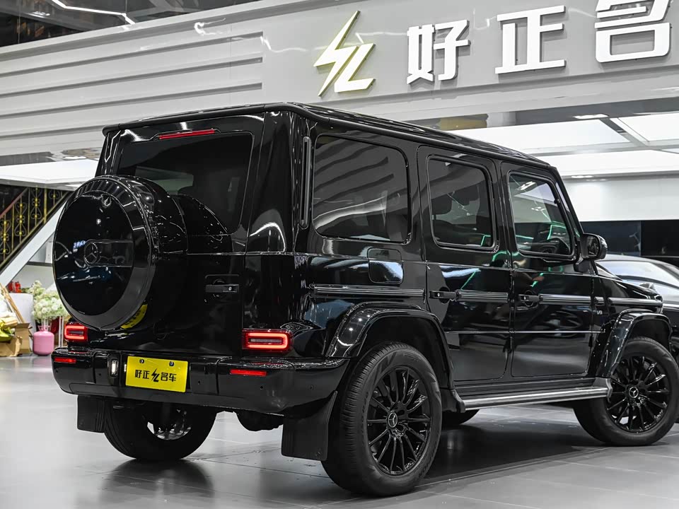 Mercedes-Benz G-class